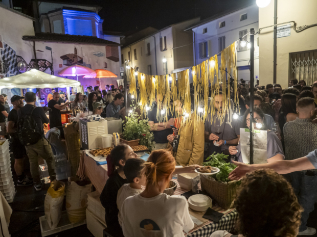 cena itinerante, distretto A, enogastronomia, arte, foto Stefano Tedioli